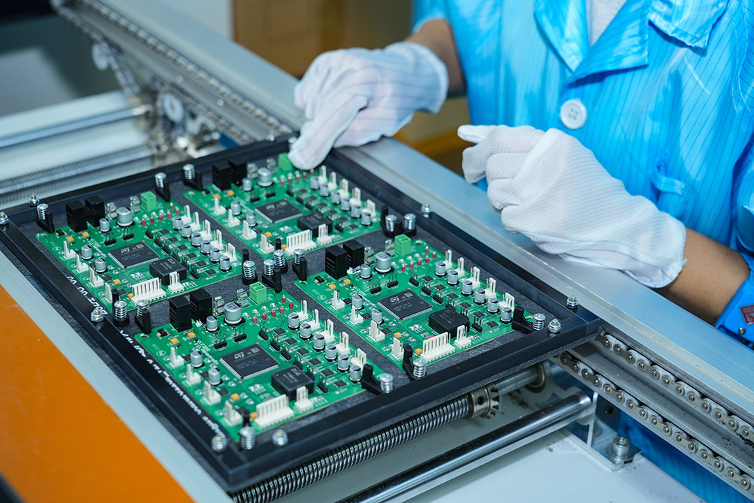 through-hole-assembly​