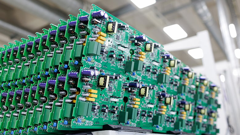 fabbricazione e assemblaggio di PCB