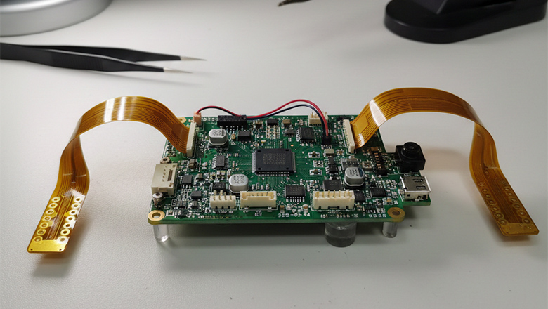 PCB flexible y rígido