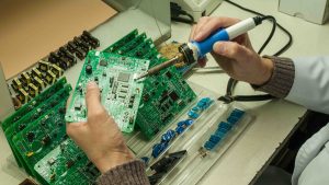 pcb-manual-soldering