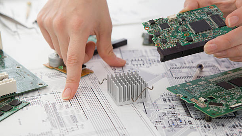 through-hole-assembly-services​