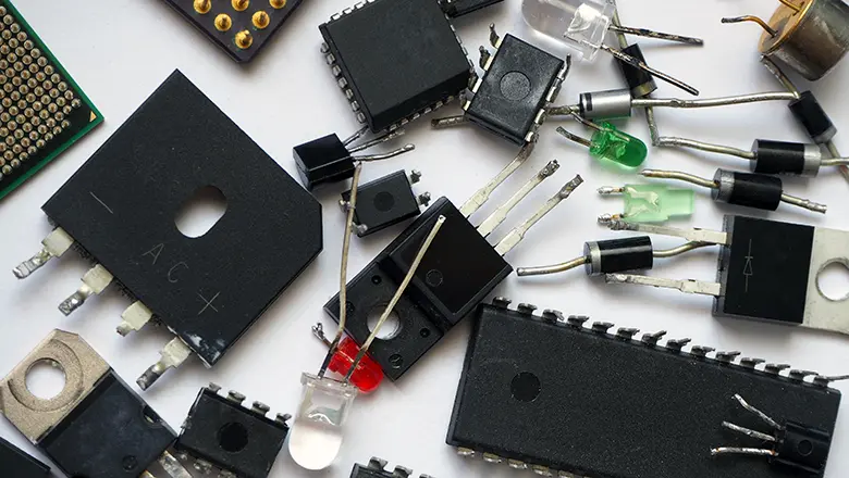 dual-inline-package-dip​