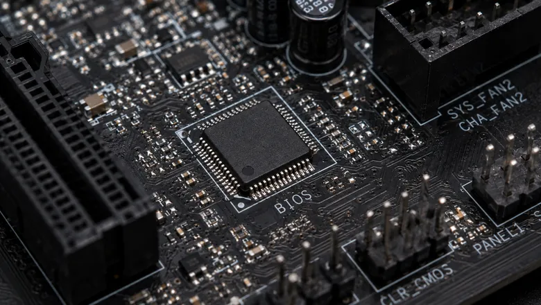 bios-uefi-chip
